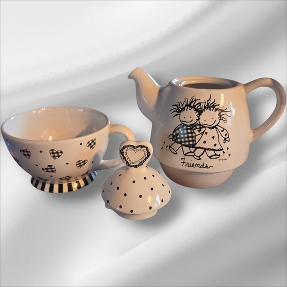 Enesco 'Friends' 3 Piece Teapot Set - Picture 4 of 7